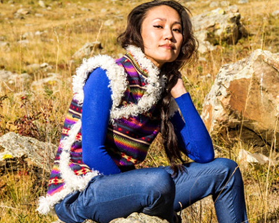 Загвар зохион бүтээгч Ү.Юмжир